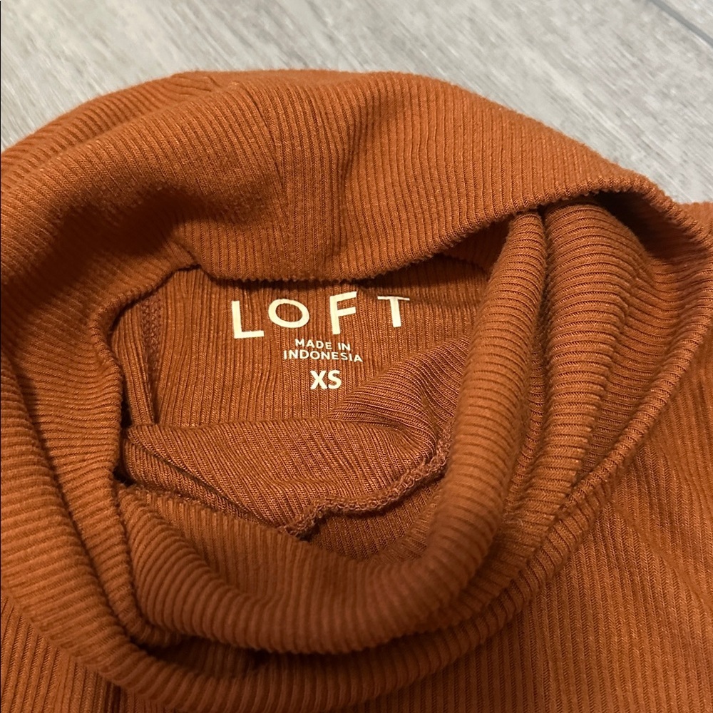 LOFT Women's Warm Orange Cowl Neck Sweater size XS - Picture 2 of 6